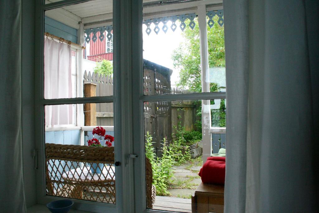 Uddens Bed & Breakfast Bed and Breakfast Öregrund Buitenkant foto